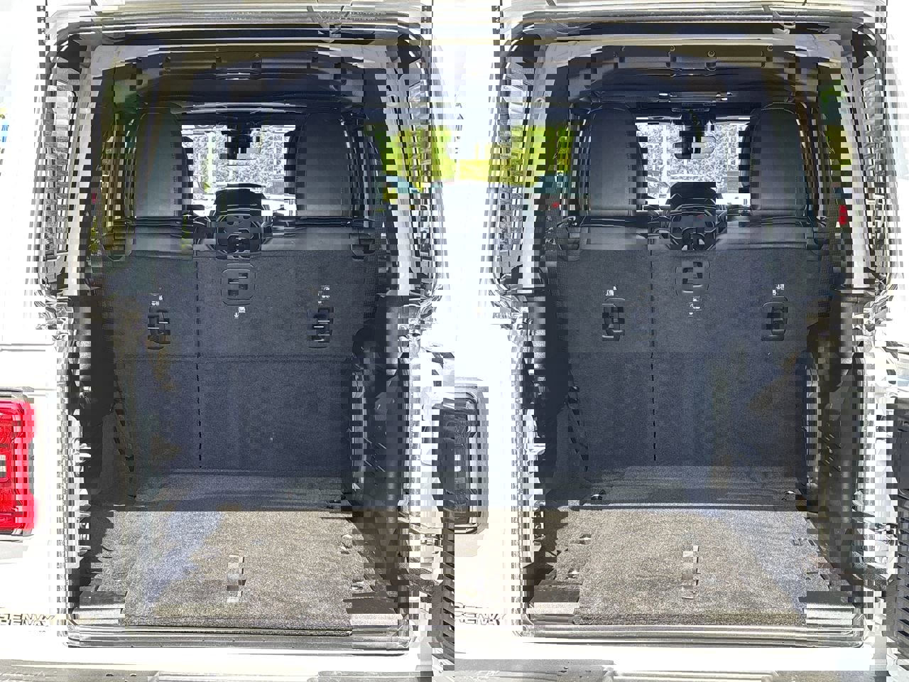 Used 2025 Jeep Wrangler Unlimited Rubicon image 8