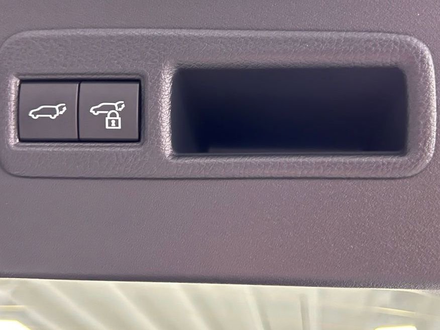 New 2026 Toyota C-HR AWD/4WD image 34