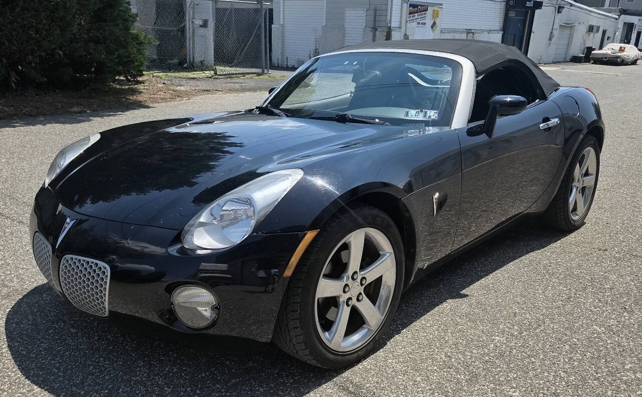 Used 2006 Pontiac Solstice Convertible w/ Premium Package RWD image 7