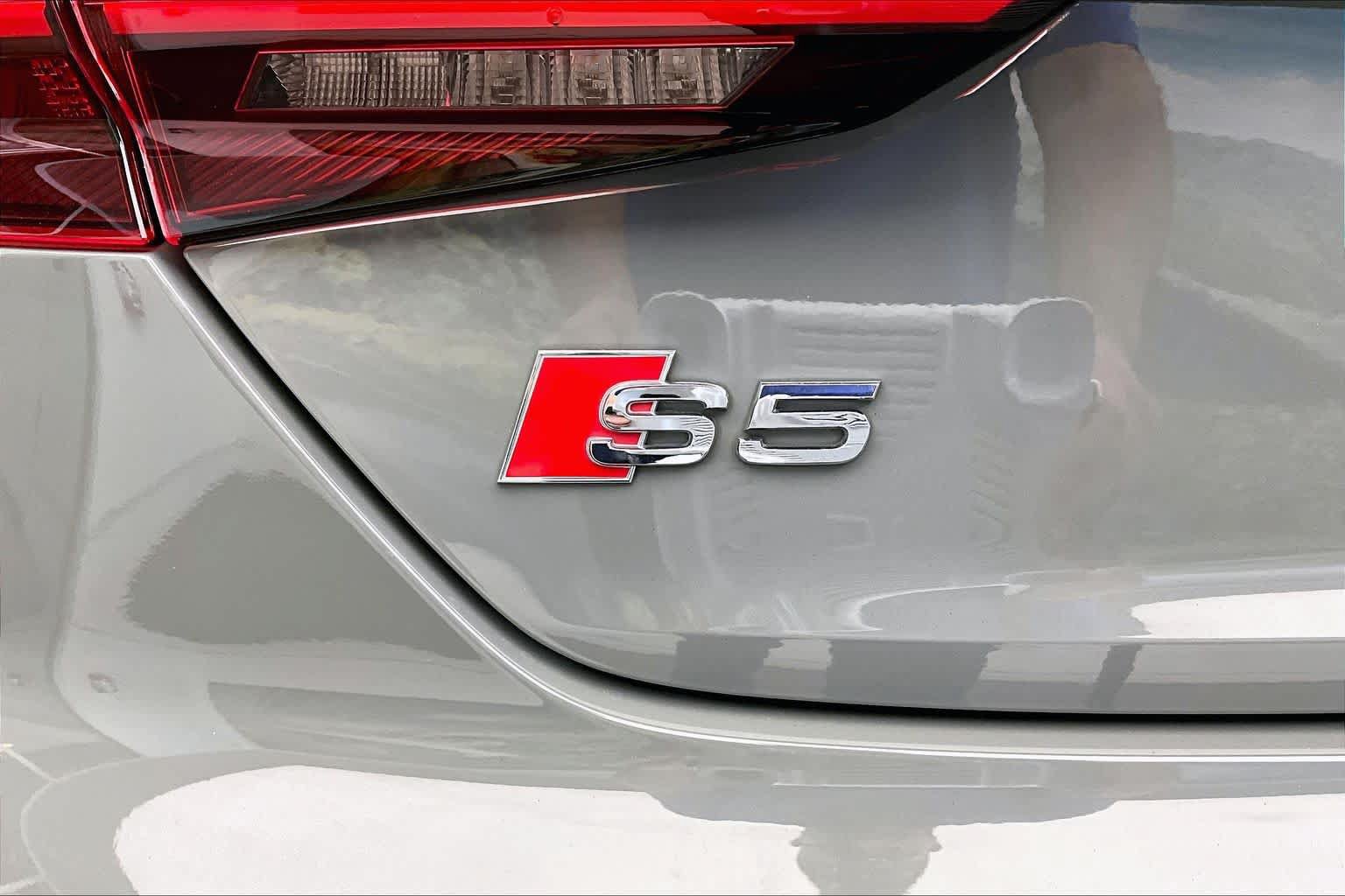 Used 2021 Audi S5 Premium Plus w/ Premium Plus AWD/4WD image 32