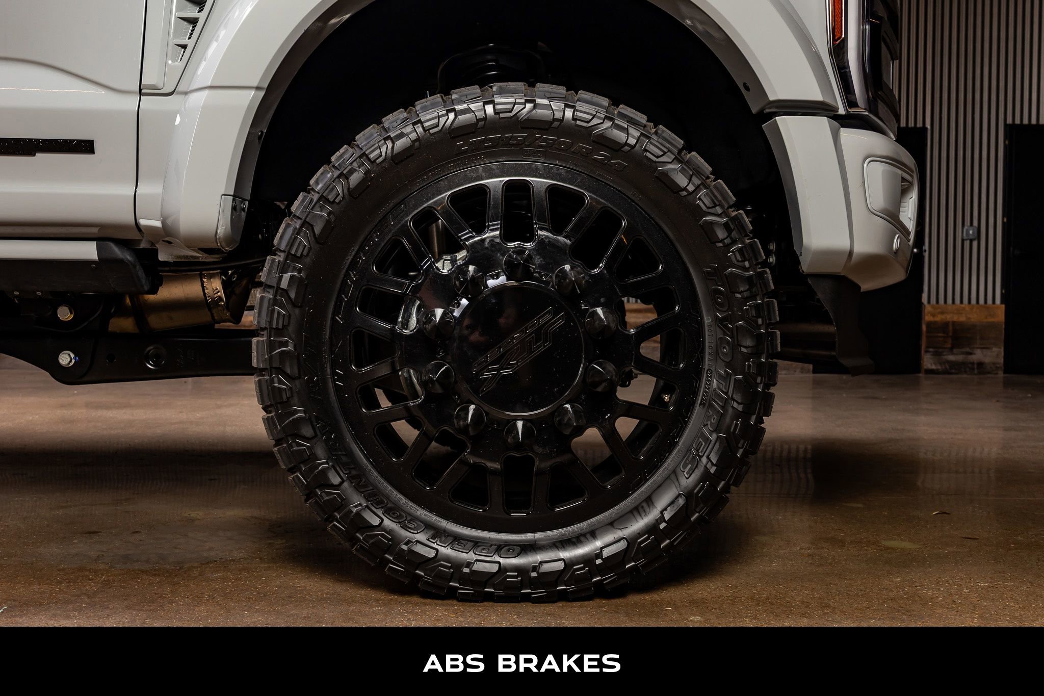 Used 2026 Ford F450 Platinum w/ Platinum Plus Package image 12