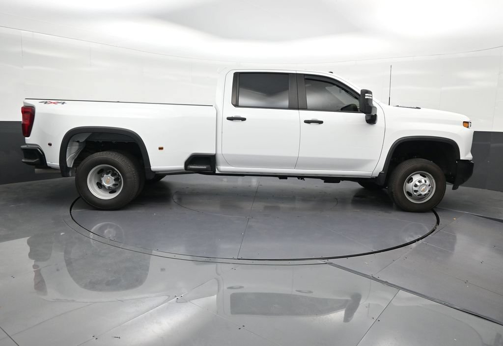 Used 2025 Chevrolet Silverado 3500 W/T AWD/4WD image 7
