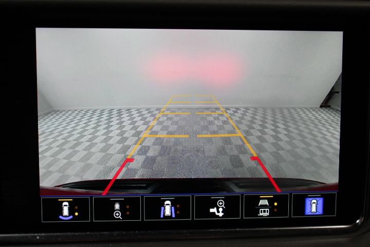 Used 2024 GMC Yukon XL Denali w/ Max Trailering Package image 5