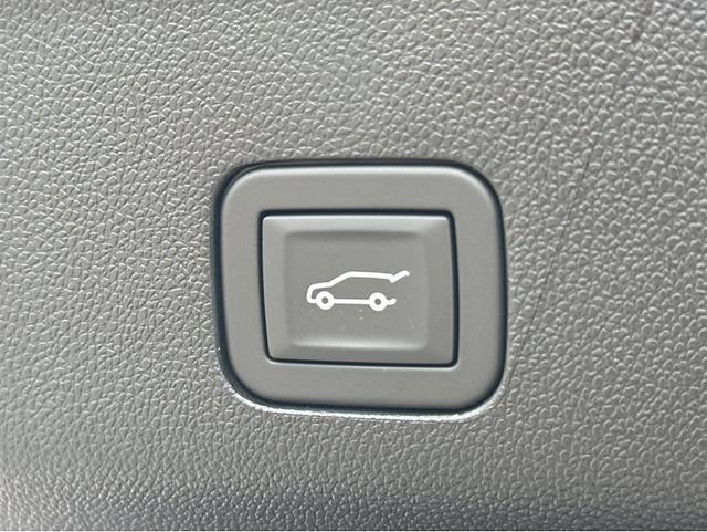 New 2026 GMC Yukon AT4 w/ AT4 Premium Plus Package AWD/4WD image 13