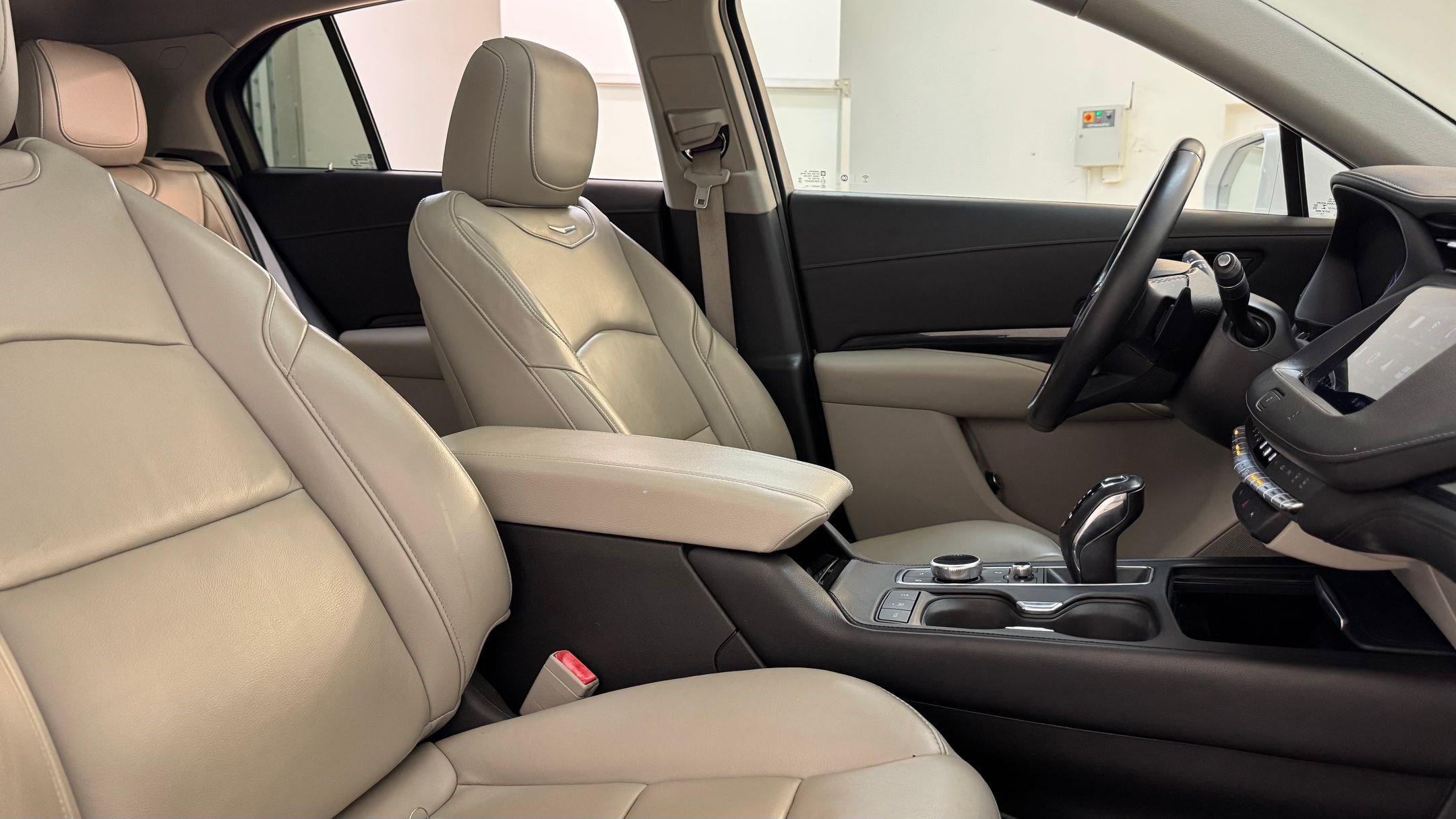 Used 2019 Cadillac XT4 Premium Luxury w/ Driver Assist Package image 44