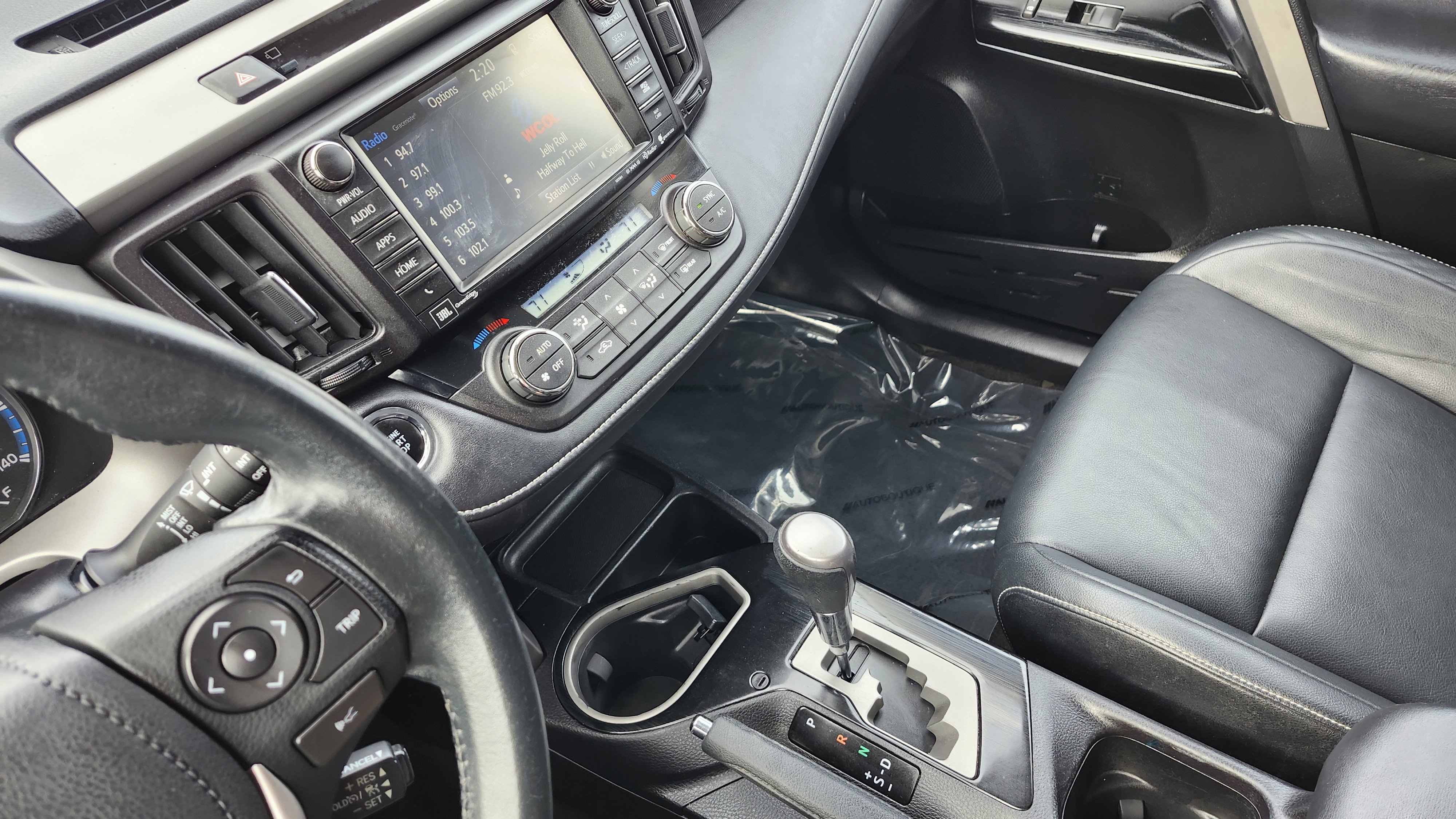 Used 2016 Toyota RAV4 Limited w/ Advanced Technology Package image 31