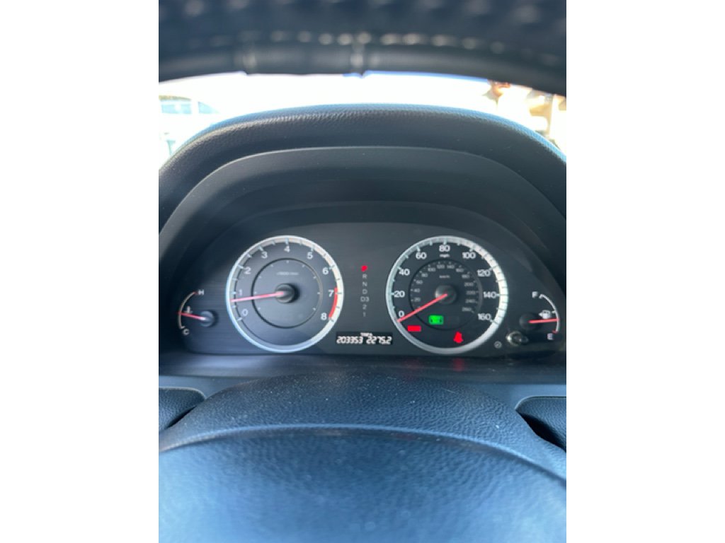 Used 2011 Honda Accord EX-L image 9