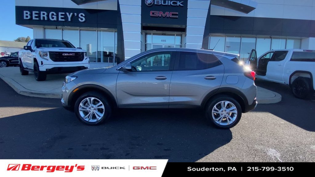 Used 2023 Buick Encore GX Preferred w/ Cold Weather Comfort Package AWD/4WD image 5