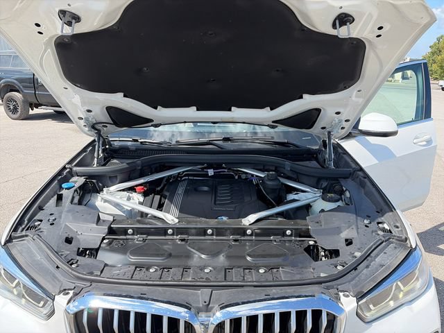 Used 2022 BMW X5 xDrive40i w/ Executive Package AWD/4WD image 52