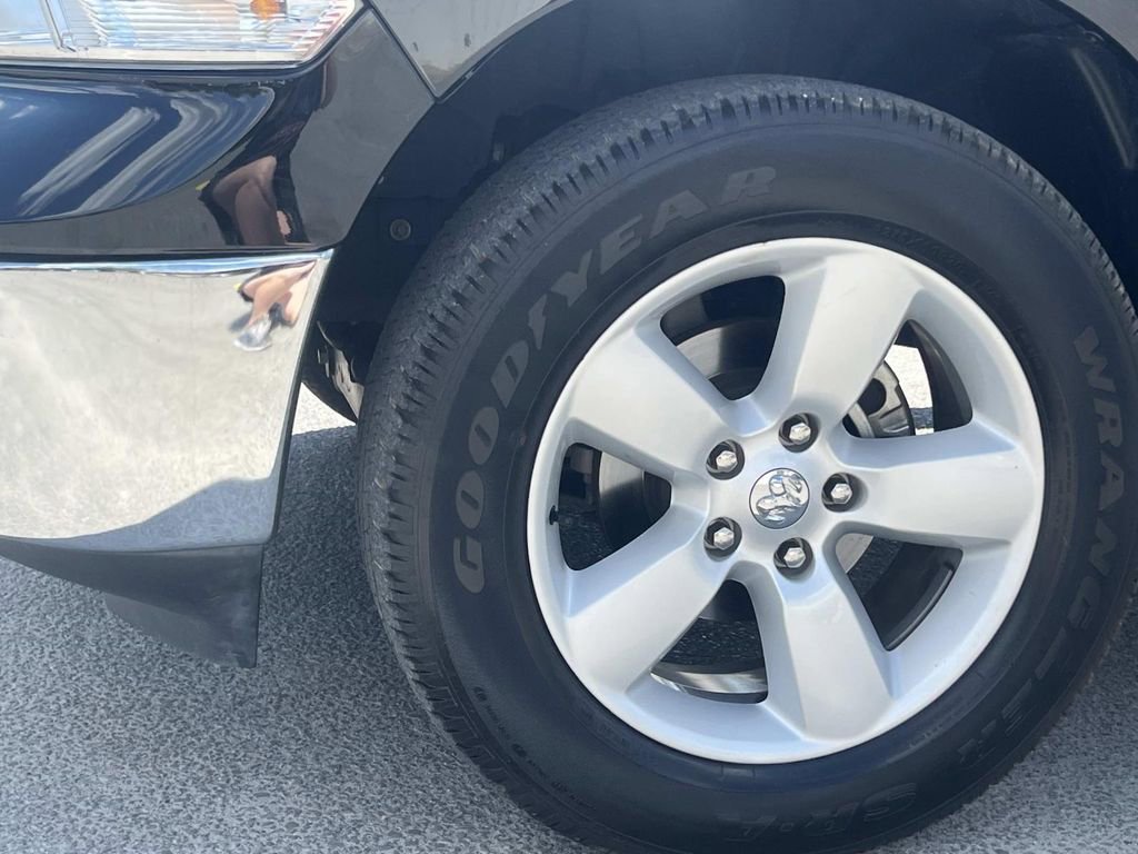 Used 2024 RAM 1500 Tradesman w/ Tradesman SXT Package image 9