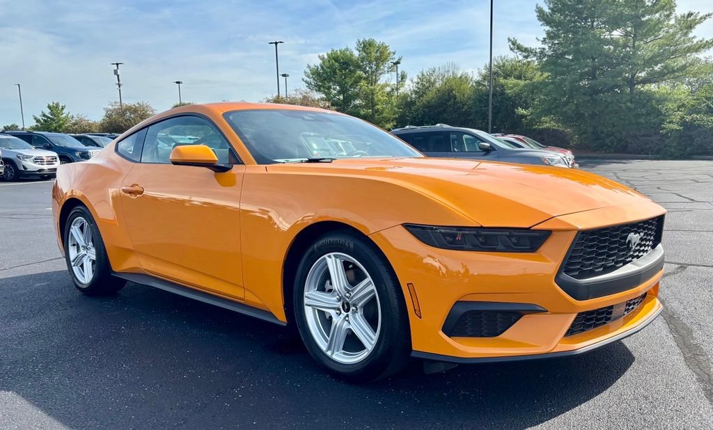 Used 2026 Ford Mustang Coupe RWD image 9