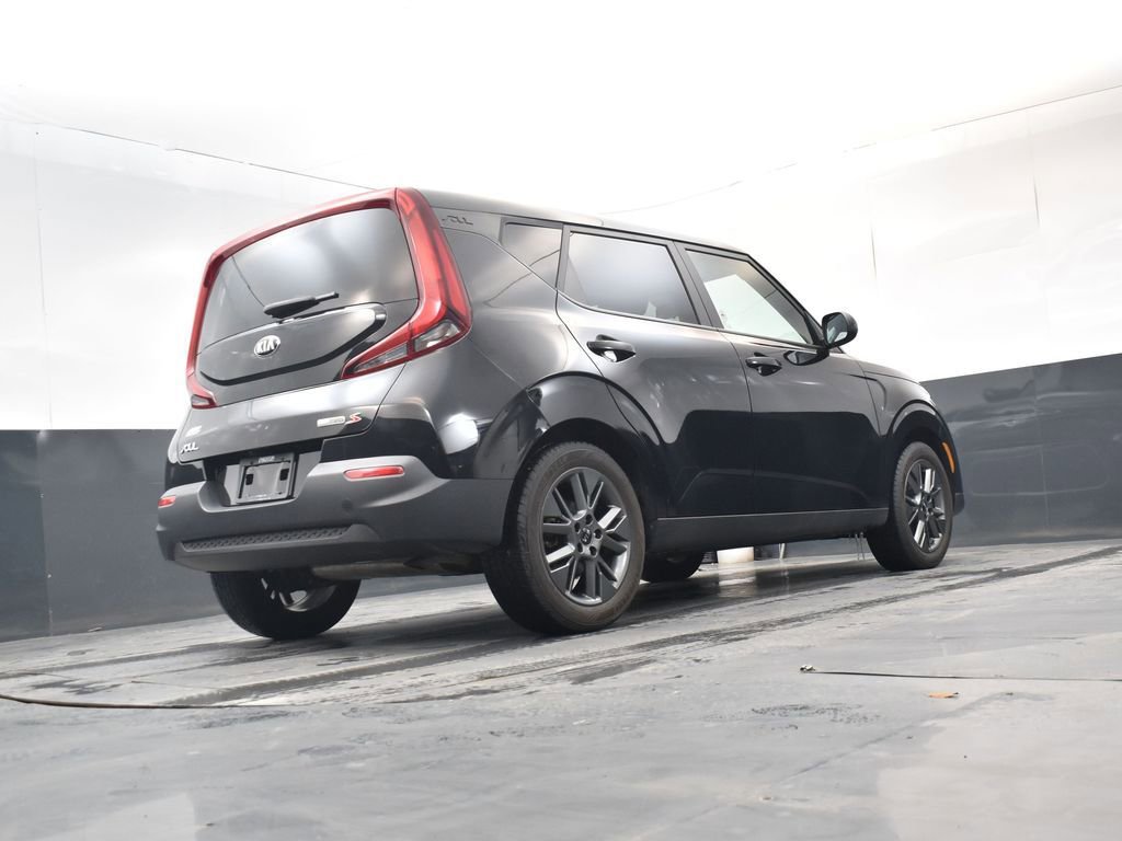 Used 2021 Kia Soul S image 24