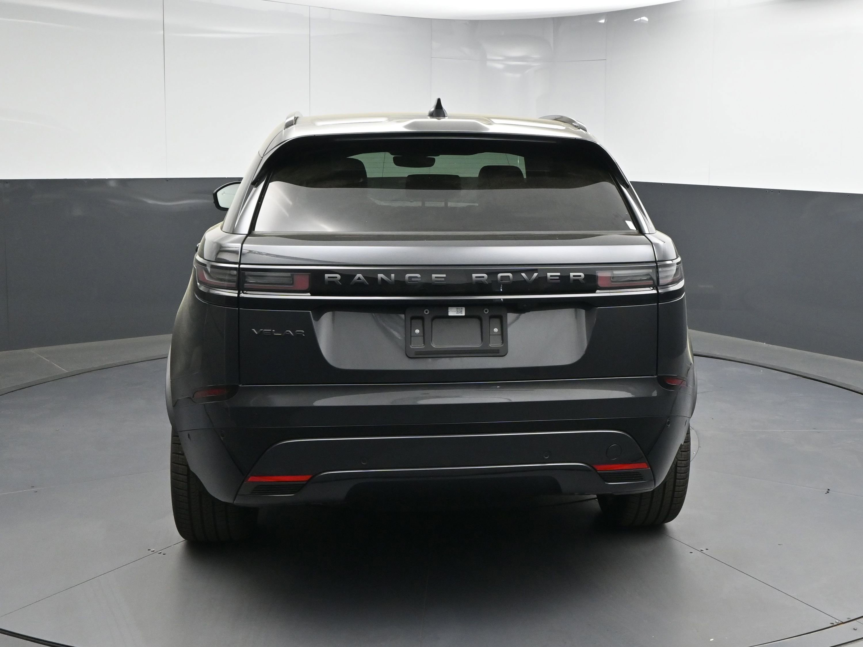 New 2026 Land Rover Range Rover Velar Dynamic SE image 21