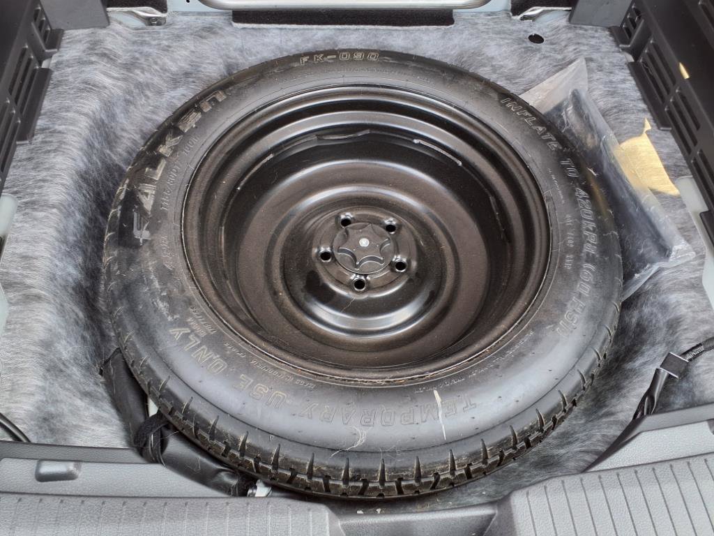 Used 2021 Nissan Rogue SV image 17