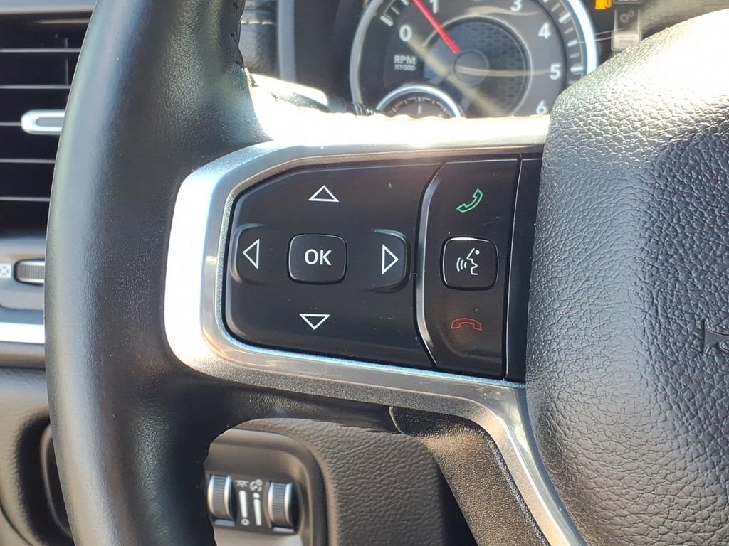 Used 2023 RAM 1500 Laramie AWD/4WD image 10