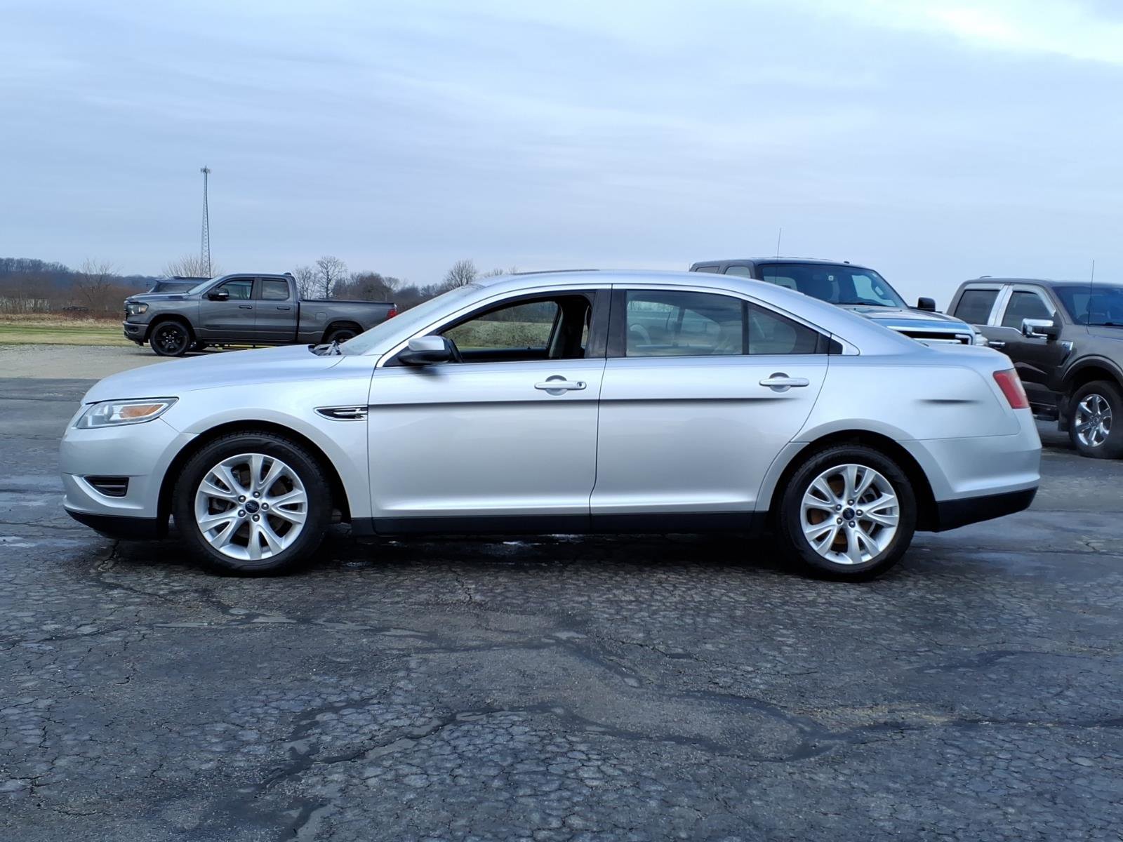 Used 2012 Ford Taurus SEL image 5