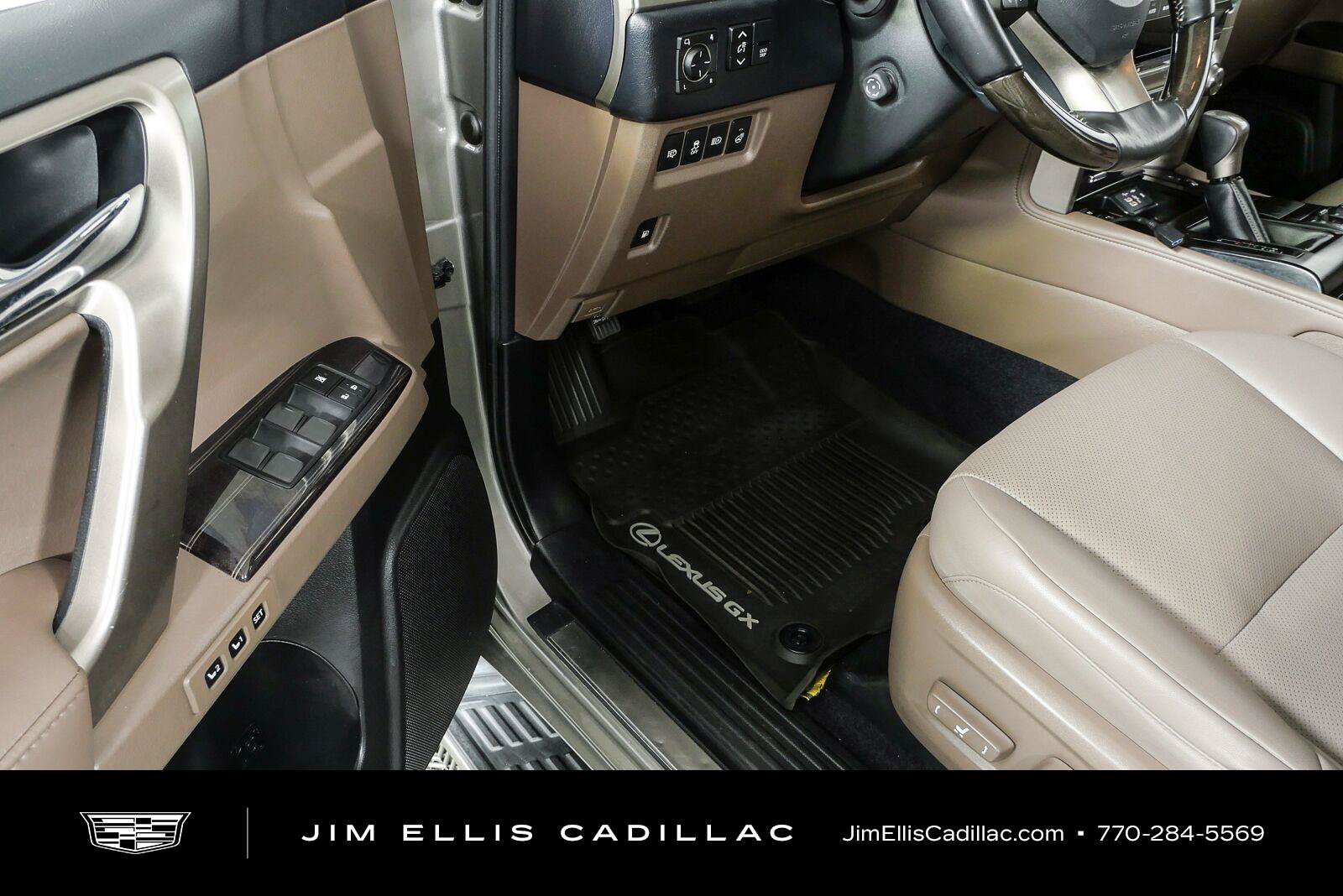 Used 2021 Lexus GX 460 Premium w/ Premium Package AWD/4WD image 7