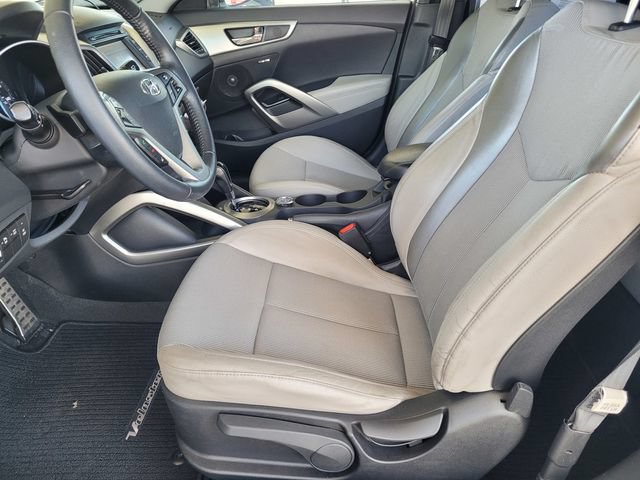 Used 2013 Hyundai Veloster w/ Style Pkg FWD image 17