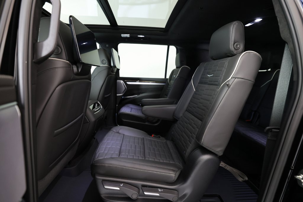 Used 2026 Cadillac Escalade ESV Platinum Luxury w/ LPO, Floor Liner Package image 15