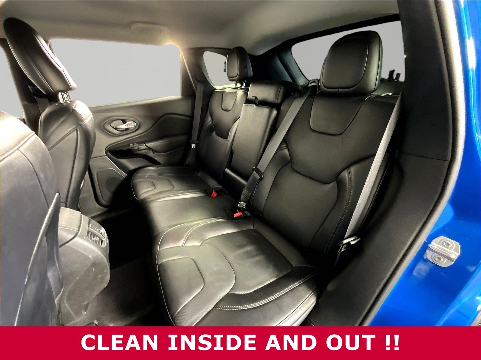 Used 2023 Jeep Cherokee Altitude Lux AWD/4WD image 22