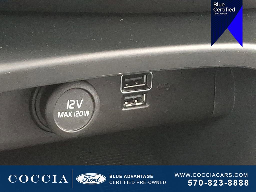 Used 2020 Volvo XC40 T5 Momentum w/ Protection Package Premier image 25