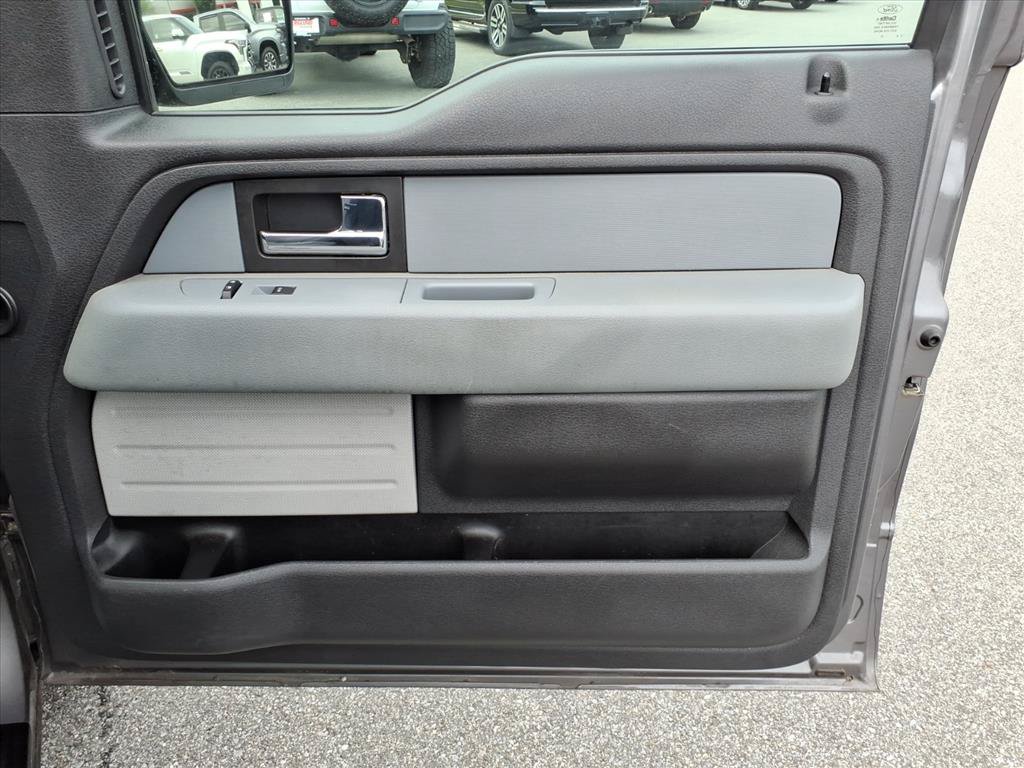 Used 2013 Ford F150 XL w/ Mid Equipment Group RWD image 17