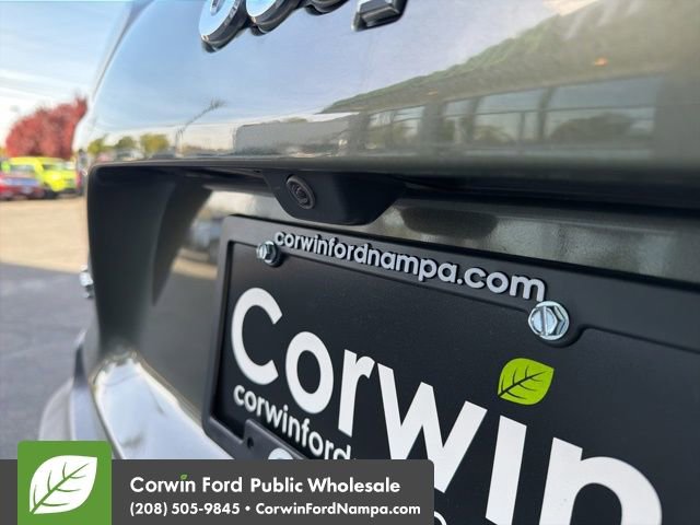 Used 2019 Jeep Cherokee Latitude w/ Popular Appearance Group AWD/4WD image 11