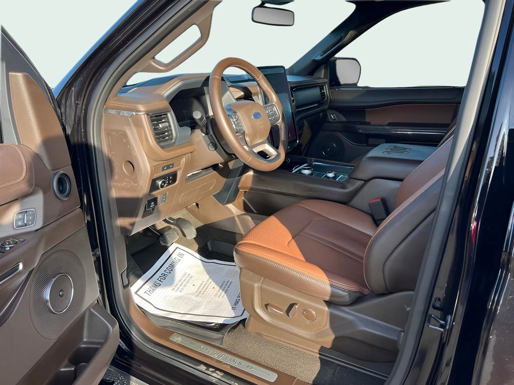 Used 2024 Ford Expedition King Ranch image 9