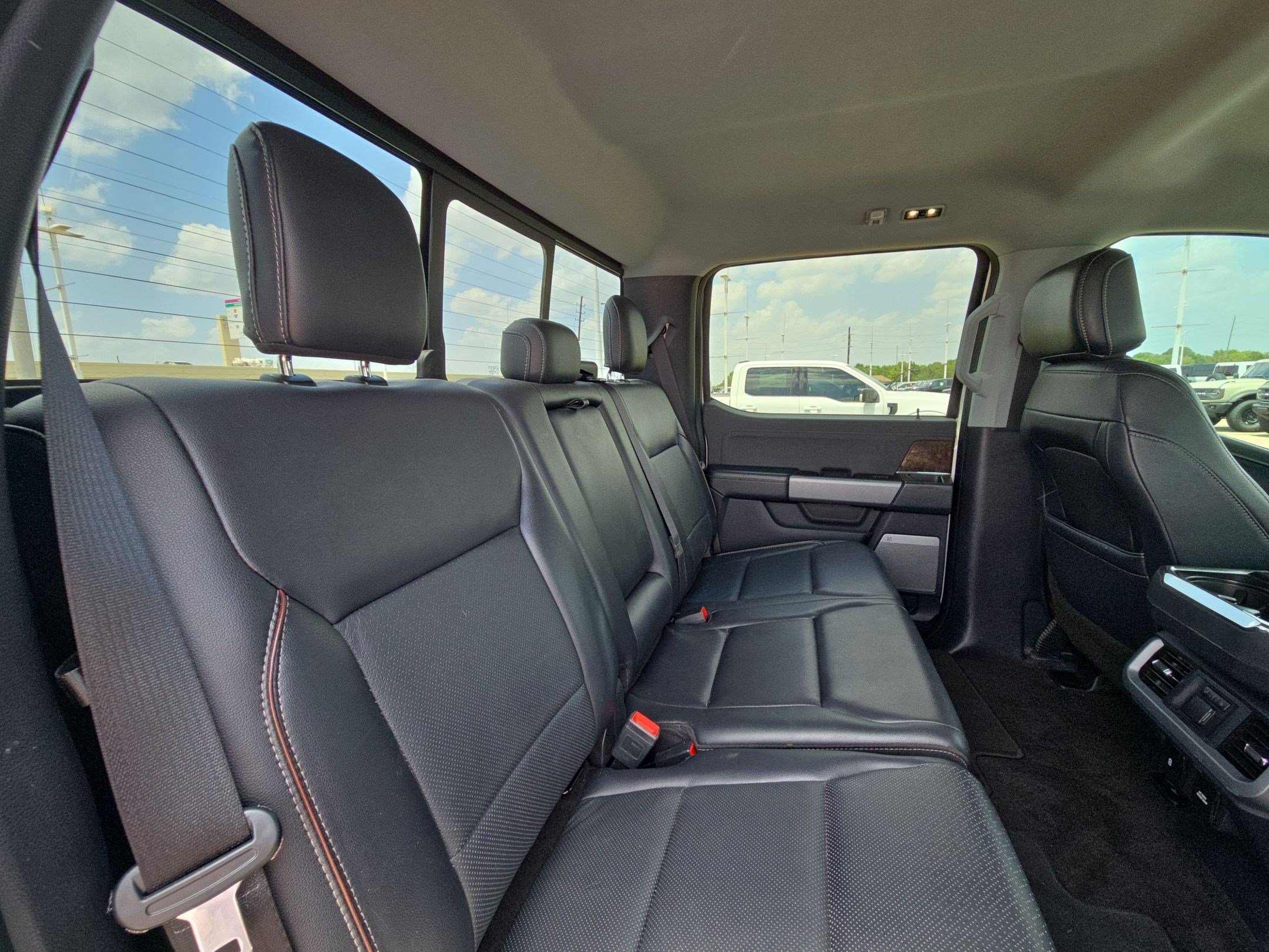 Used 2021 Ford F150 Lariat w/ Equipment Group 502A High AWD/4WD image 31