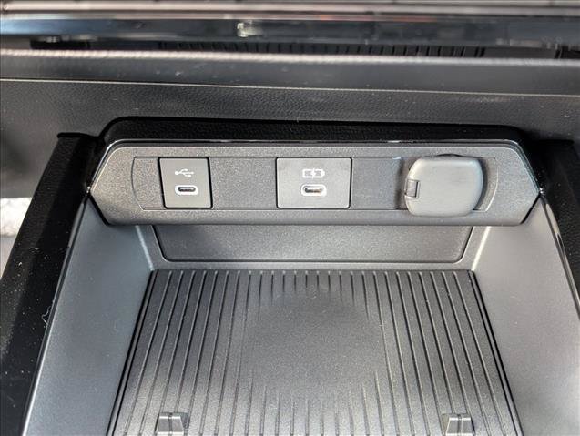 New 2026 Toyota Prius Plug-In Hybrid FWD image 22