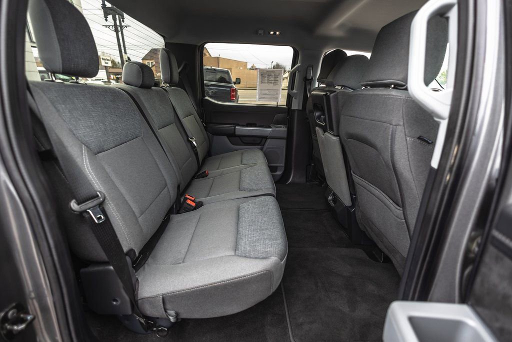 Used 2024 Ford F150 XLT image 33
