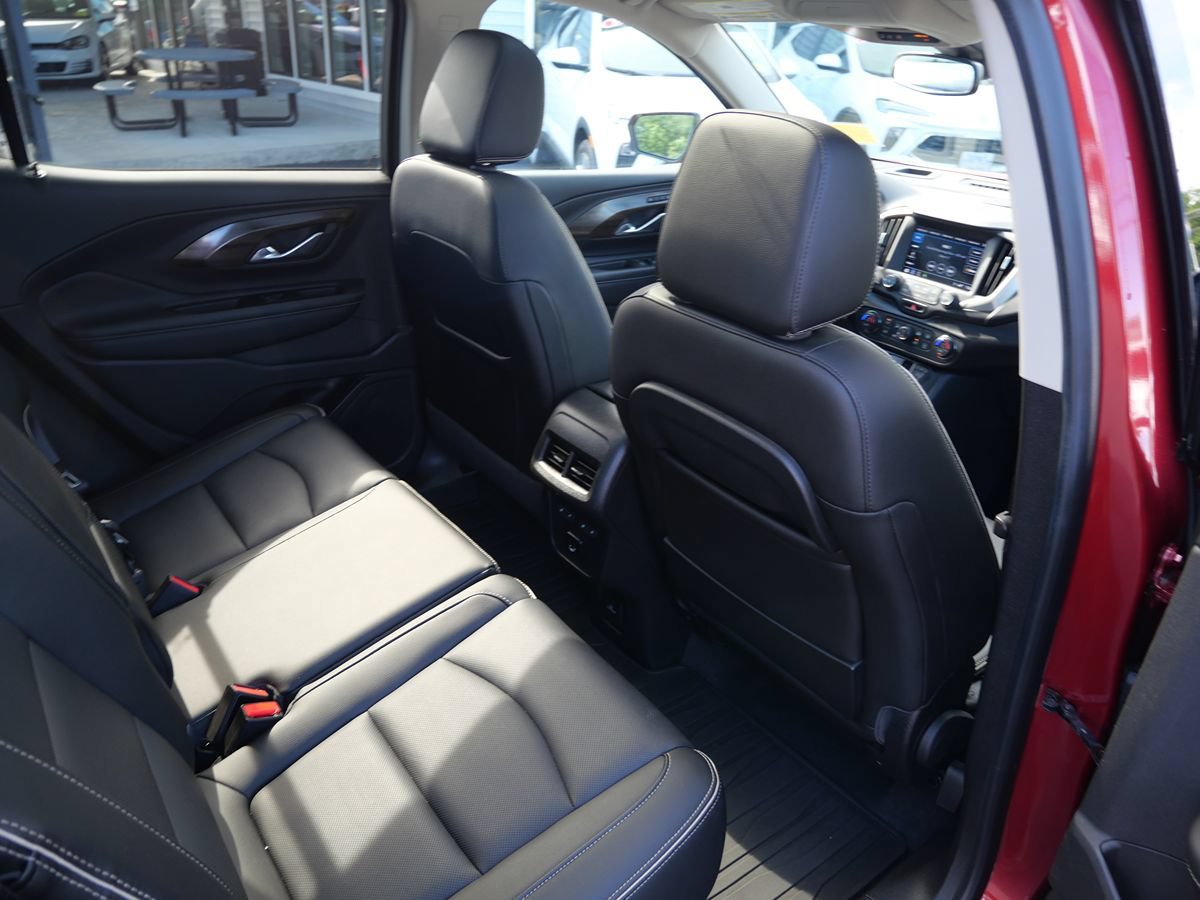 Used 2018 GMC Terrain Denali w/ Advanced Safety Package AWD/4WD image 22