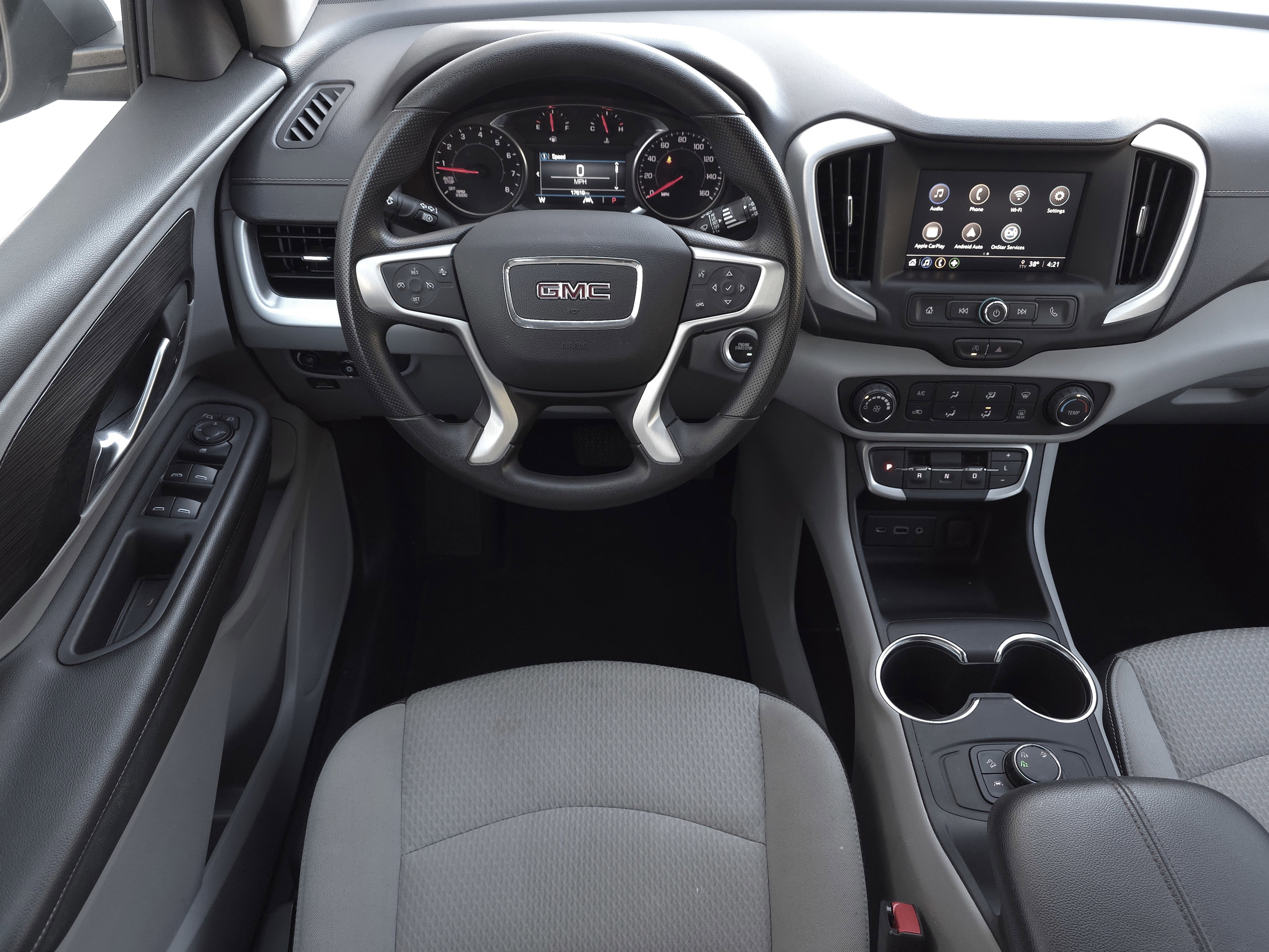 Used 2024 GMC Terrain SLE image 12