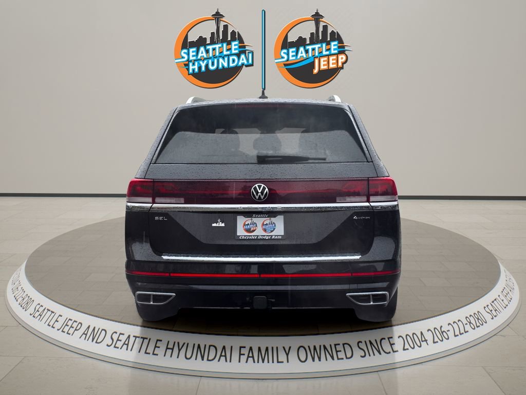 Used 2025 Volkswagen Atlas SEL Premium R-Line AWD/4WD image 4