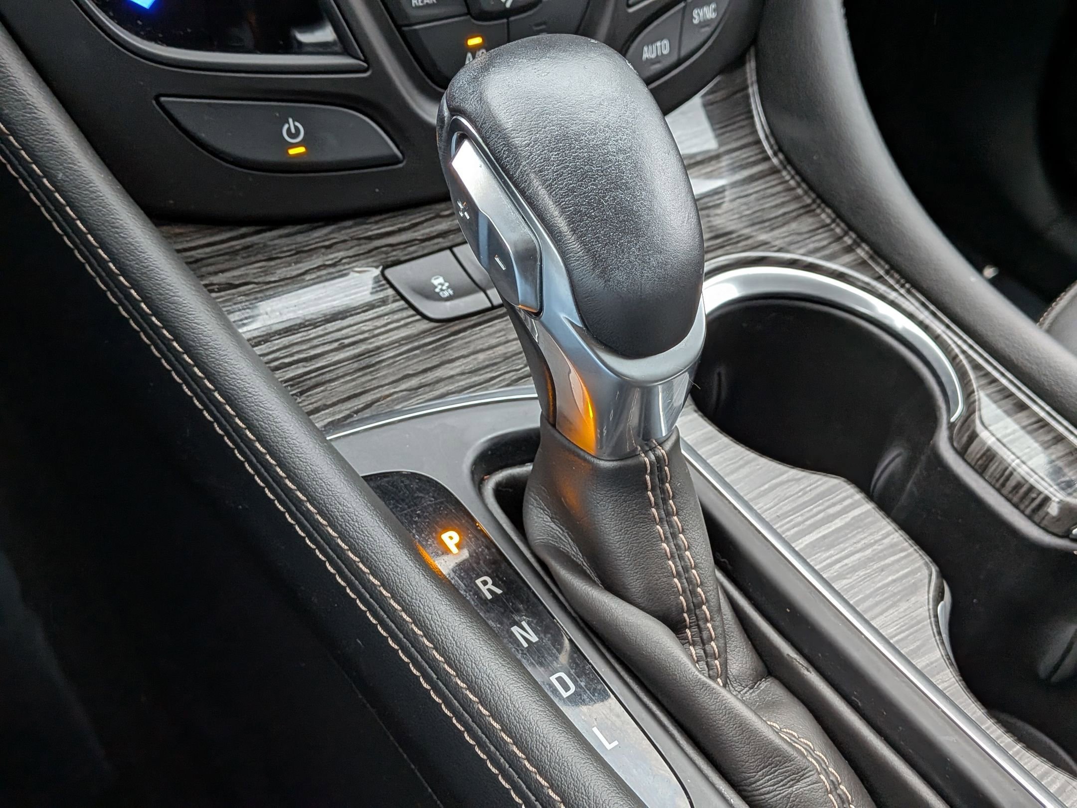 Used 2017 Buick Envision Premium image 23