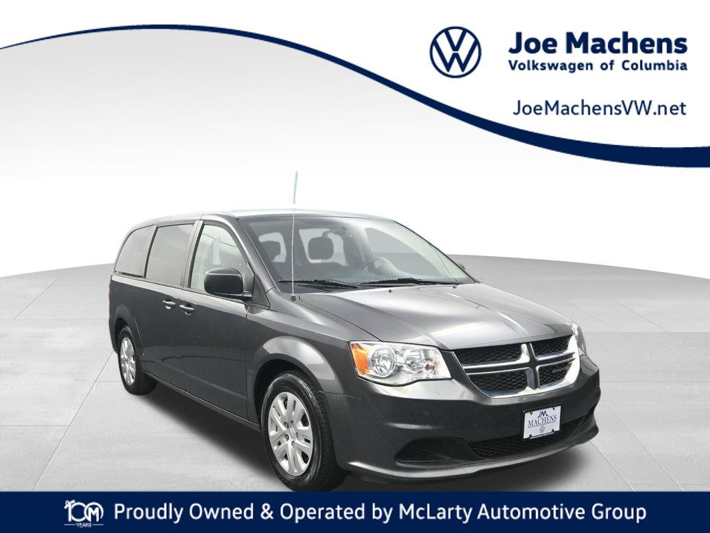 Used 2018 Dodge Grand Caravan SE w/ UConnect Hands-Free Group