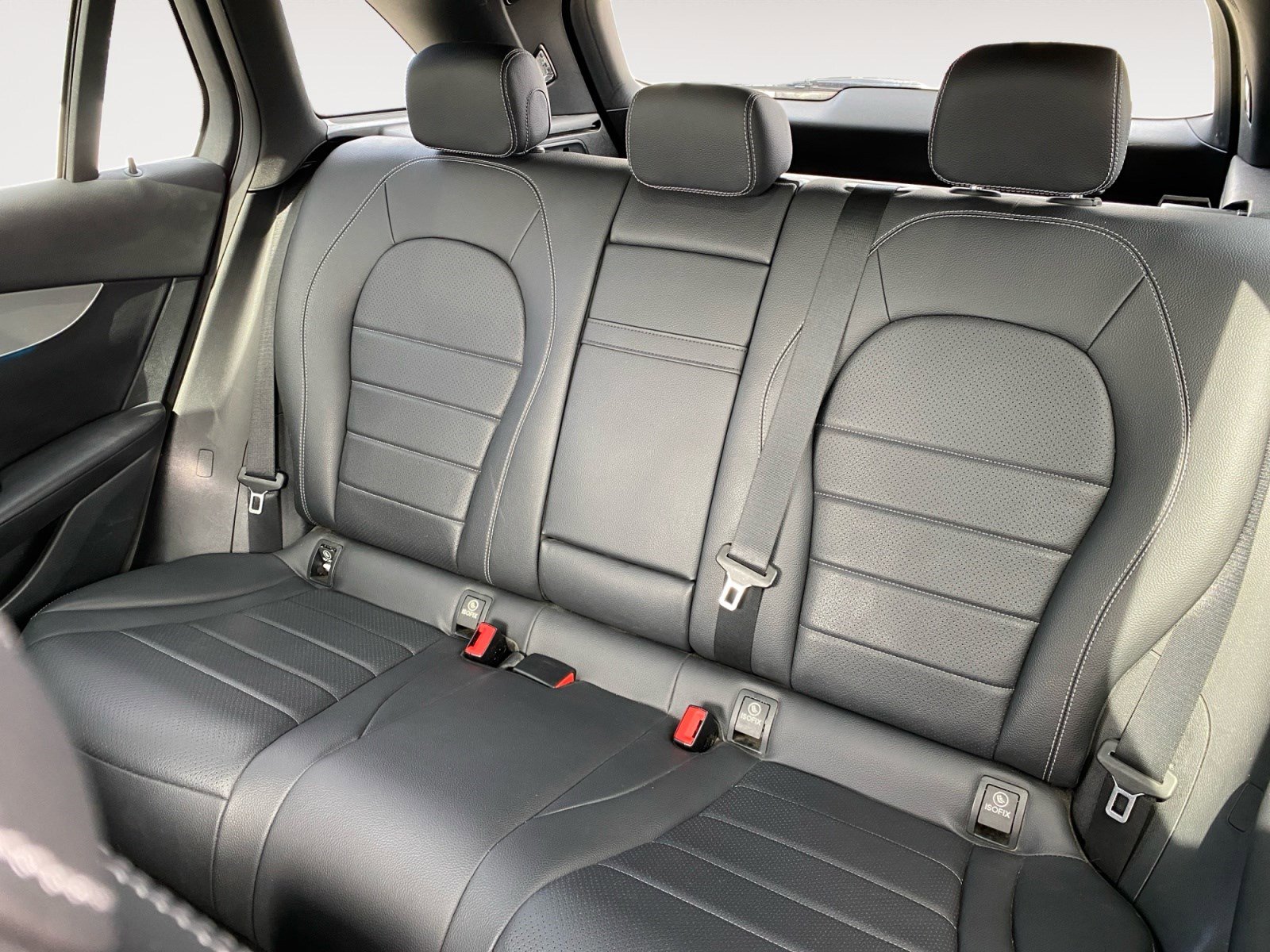 Used 2019 Mercedes-Benz GLC 300 4MATIC w/ Premium Package image 13