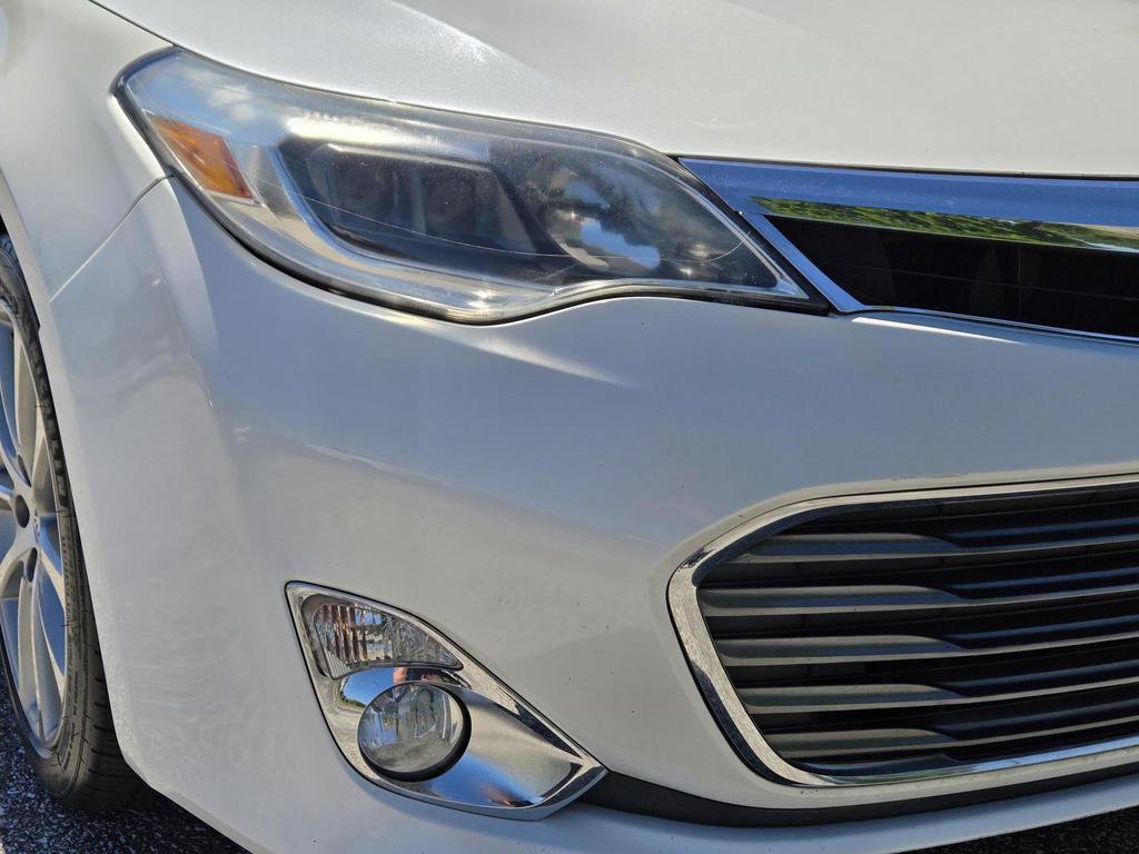 Used 2014 Toyota Avalon XLE Touring FWD image 3