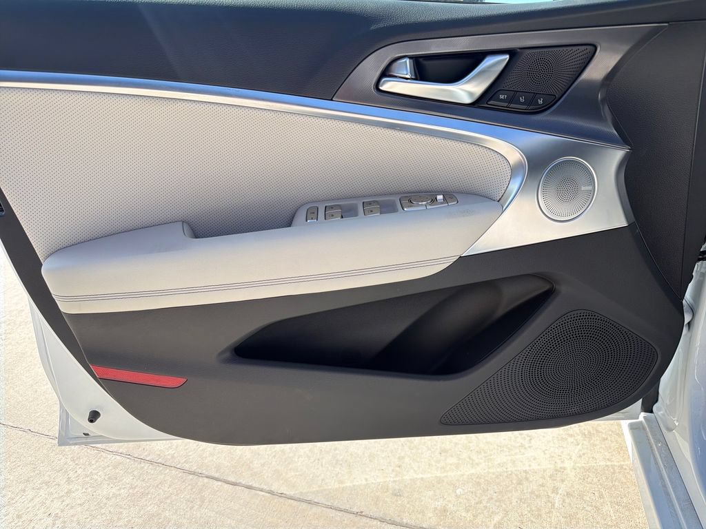 New 2026 Genesis G70 3.3T Sport Prestige RWD image 12