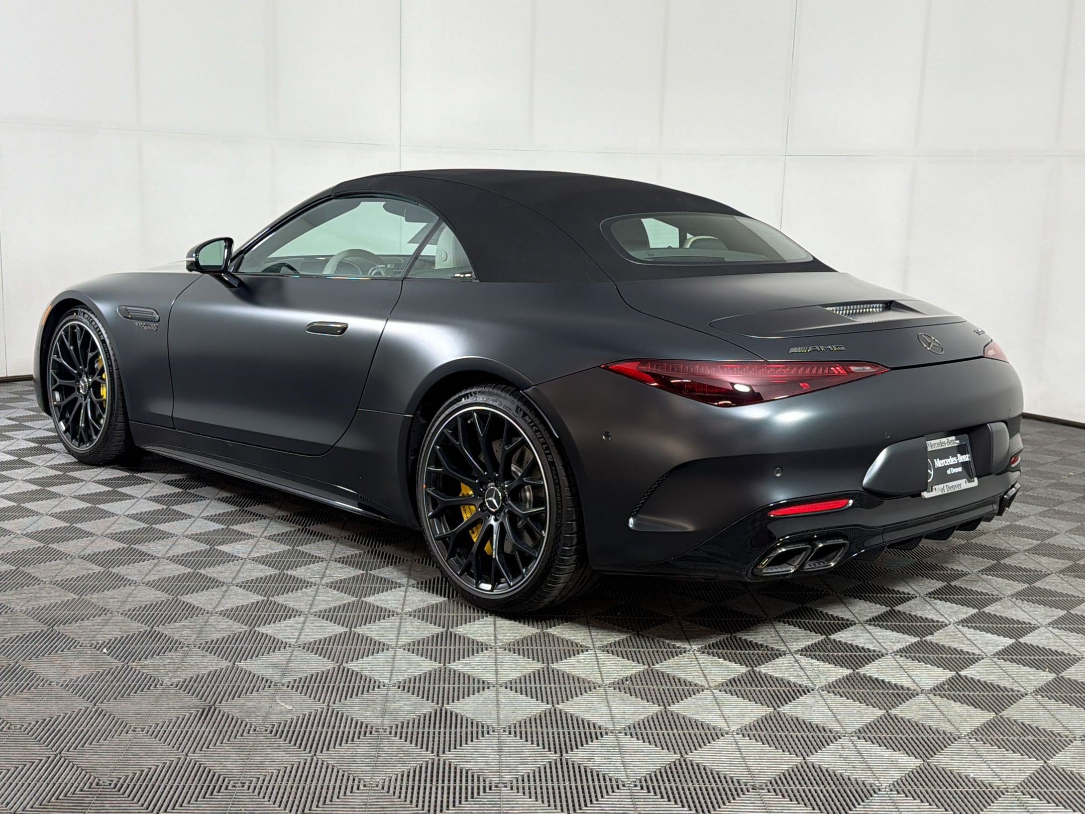 New 2027 Mercedes-Benz SL 55 AMG 4MATIC image 3