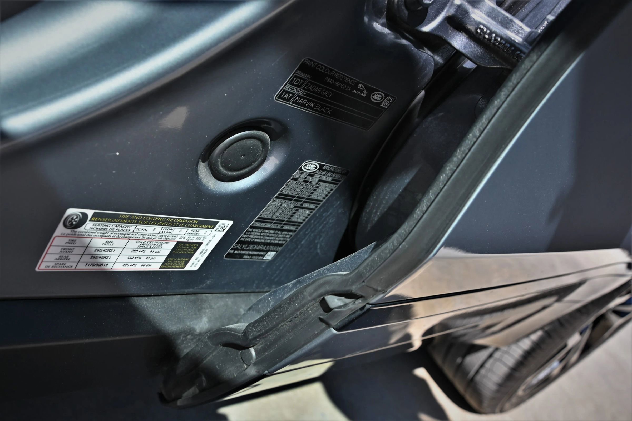 Used 2024 Land Rover Range Rover Velar Dynamic SE image 39