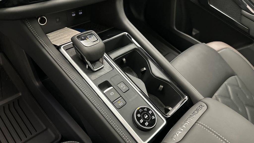 New 2026 Nissan Pathfinder Platinum w/ Accent Package image 12