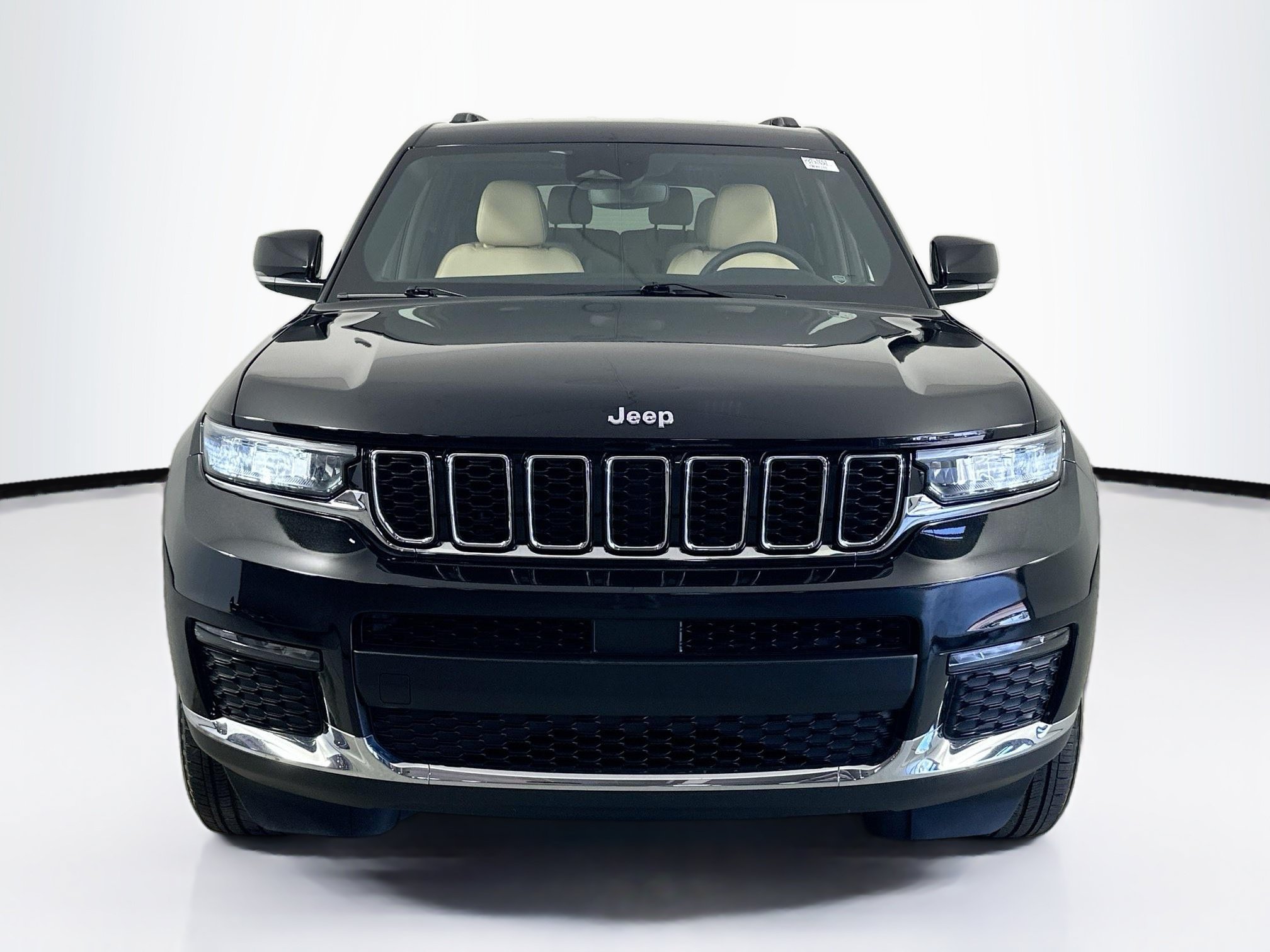 Used 2023 Jeep Grand Cherokee L Limited AWD/4WD image 2