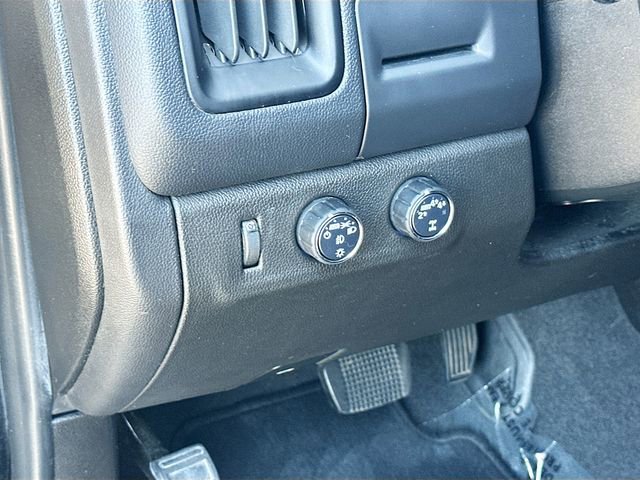 Used 2021 Chevrolet Colorado LT w/ LT Convenience Package image 10