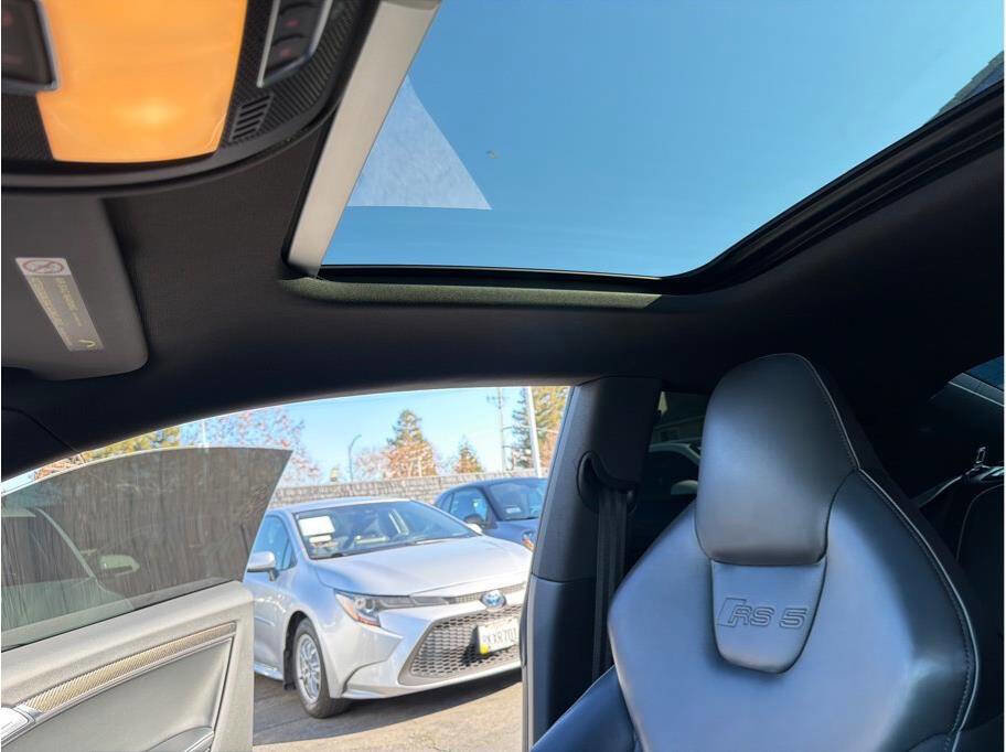 Used 2015 Audi RS 5 Coupe w/ Black Optic Plus Package image 19