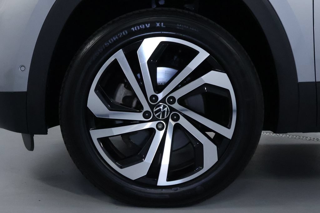 Used 2021 Volkswagen Atlas Cross Sport SEL Premium AWD/4WD image 35