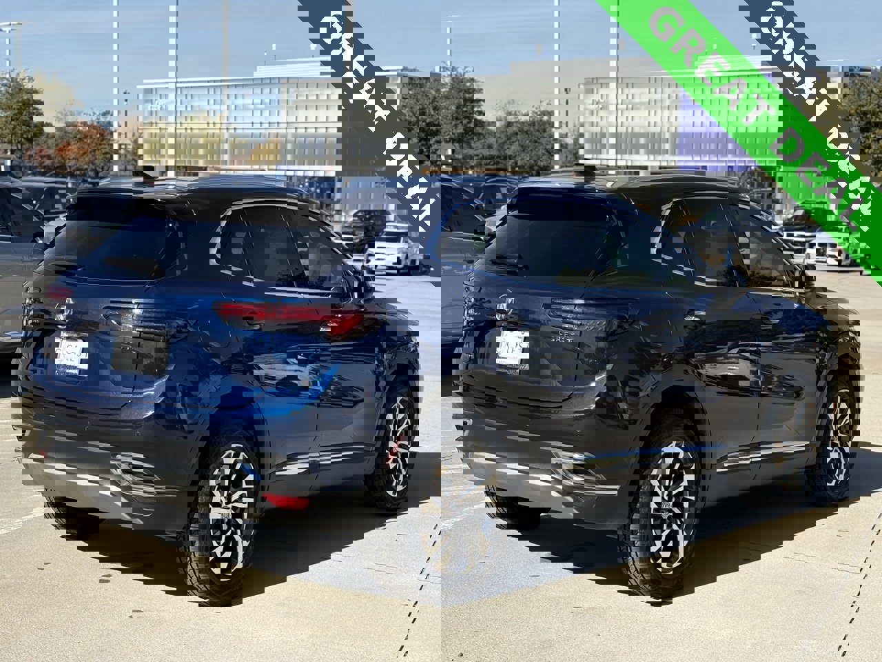 Used 2022 Buick Envision Essence w/ Safety Package image 8