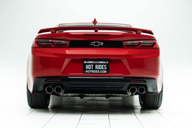 Used 2018 Chevrolet Camaro SS image 15