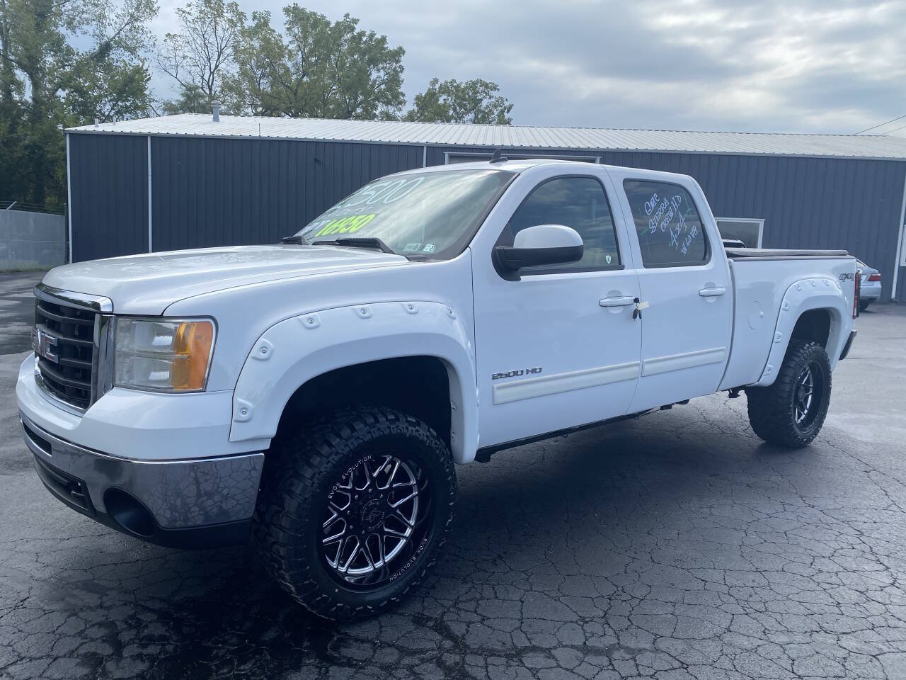Used 2010 GMC Sierra 2500 SLT w/ SLT Convenience Package AWD/4WD image 1