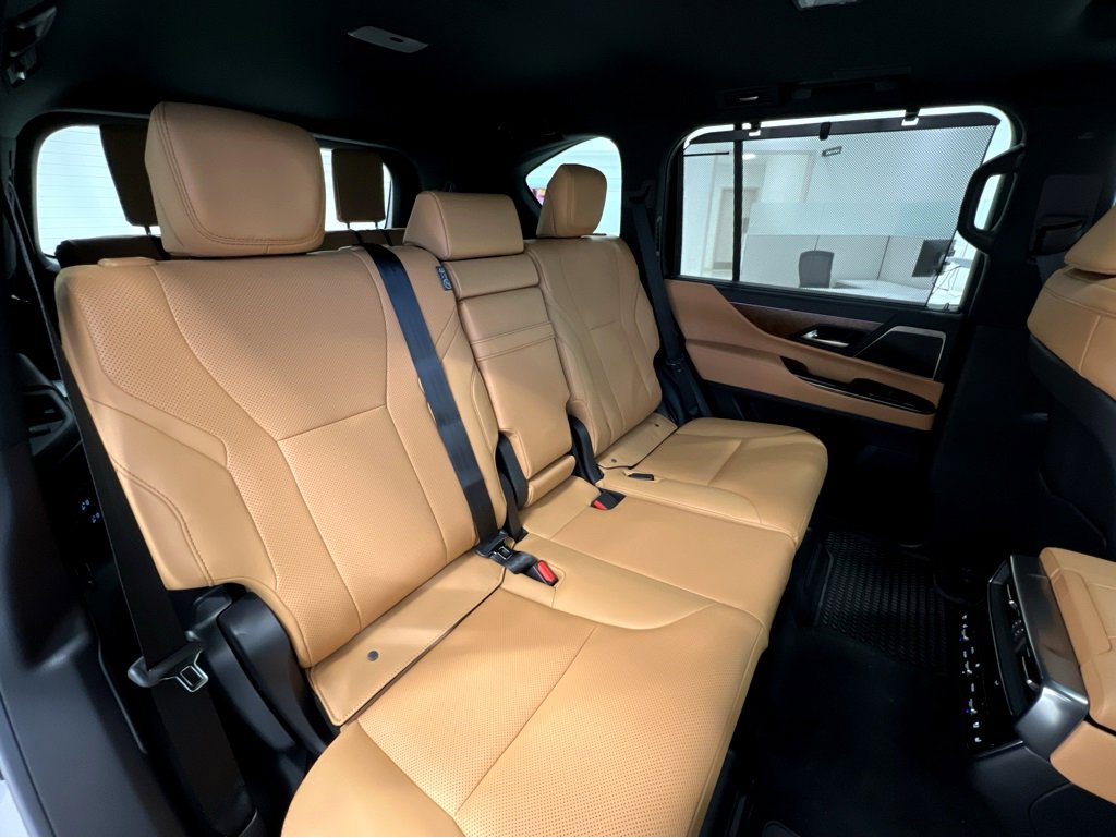 New 2026 Lexus LX 600 4WD w/ Accessory Package (2T) image 23